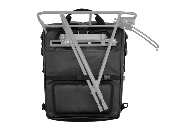 Giant Transporter Versa G-2 Pannier Bag in Black-4