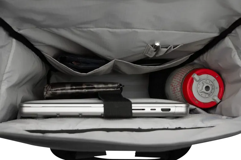 Giant Transporter Versa G-2 Pannier Bag in Green-3