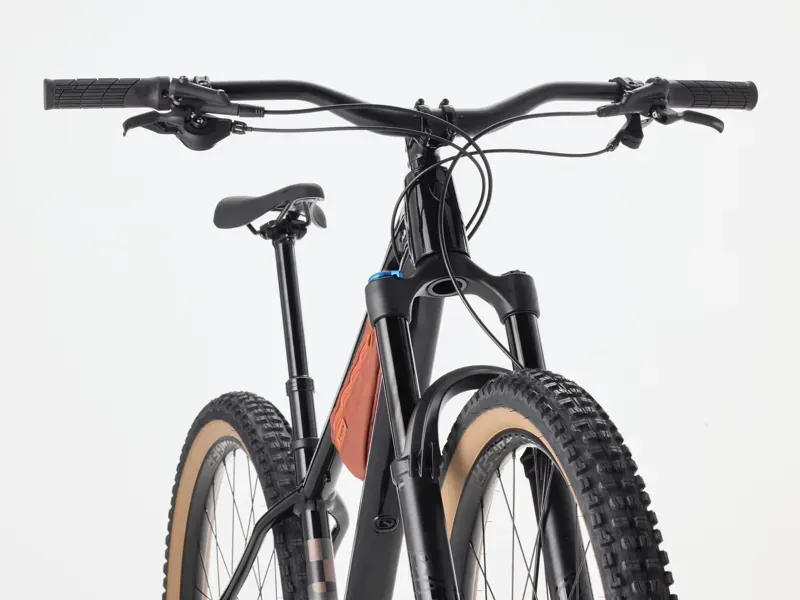 Trek Roscoe 8 Gen 4 MTB In Dark Star-3