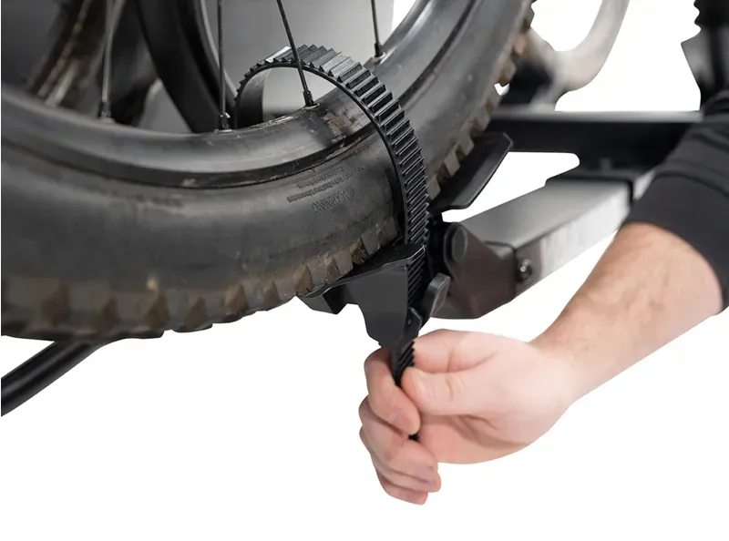 Yakima HoldUp 2in Hitch 2-Bike Rack in Black-7